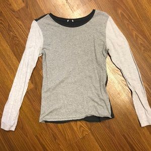 Gray and white long sleeve shirt
